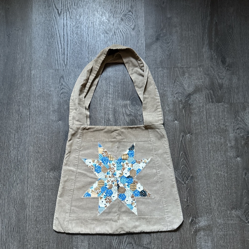 Beige Star Patterned Tote Bag - image 1